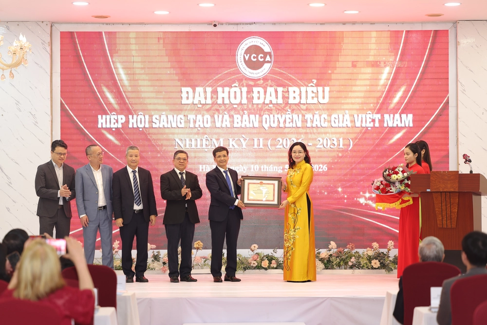 VCC nhận bằng khen vì những hoạt động hiệu quả trong thời gian qua